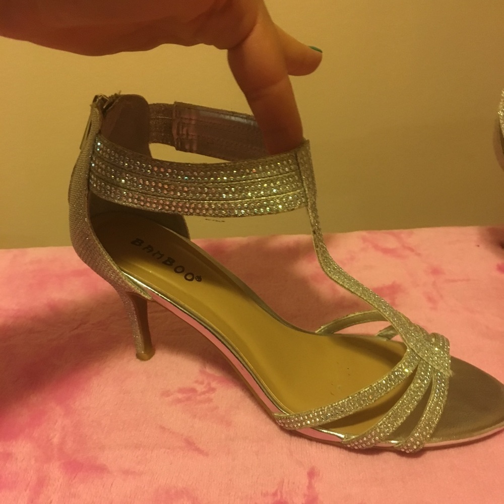 SILVER DRESS SANDALS - Picture 2 of 3